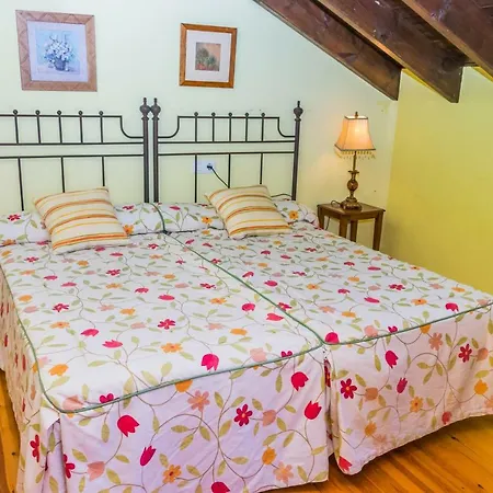 Сasa de vacaciones Casa De Aldea El Navaron Cofiño