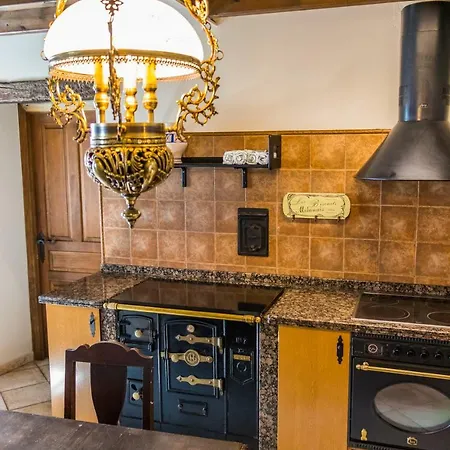 Casa De Aldea El Navaron Feriehus *