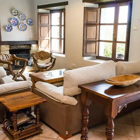 Casa De Aldea El Navaron Cofiño