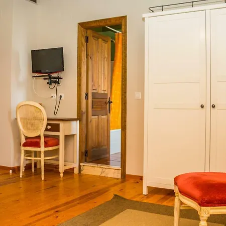 Casa De Aldea El Navaron *