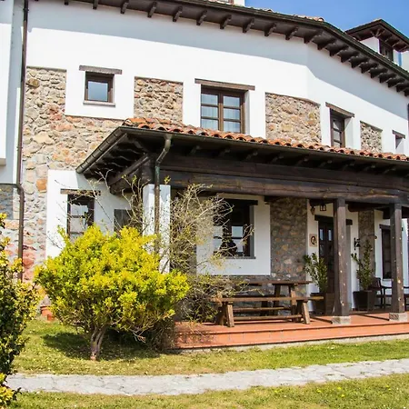 Casa De Aldea El Navaron Cofiño